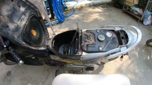 น็อตเลสยึดกันตก เวฟ/น็อตสแตนเลส ยึดกันตก+ยึดเบาะ+ยึดยูบ็อก รุ่น WAVE 125R/S (1ชุด12 ตัว) /น็อตเลสกันตกแต่ง เวฟ หัวเจาะหัวเฟื่องอะไหล่แต่งเวฟ