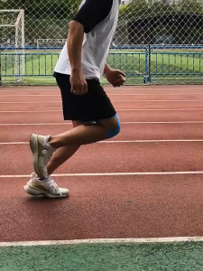 Lakban Lutut Universal 2 buah Knee Tape Muscle Tape Anti Slip Penyangga Lutut untuk Olahraga Lari dan Aktivitas Sehari-hari