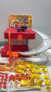 🎉[2025 NEW] 🎉[Msia Stock] 31PCS Color Box Set Racing Car Toys Police Car Track Kereta Mainan Budak Toys For Boys Kids 玩具车
