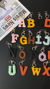 Creative PU Leather 26 Letter Keychains Fashion Alphabet Keyrings Handbag Ornaments Pendant Car Key