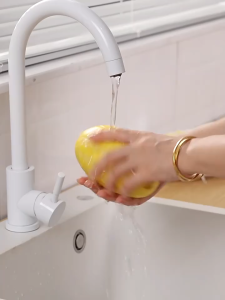 Sink Splash Guard Silicone with Suction Cup Sink Baffle Guard Baffle Splash-Proof Prevent Water Heightening Home