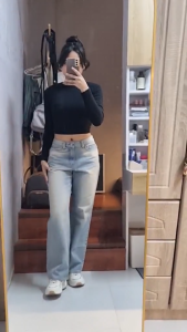 Women's Bottom Straight Cut Relaxed Fit Denim Jeans