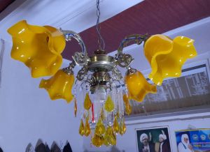 Lampu hias gantung cabang minimalis modern 5 lampu (4 samping +1 tengah )