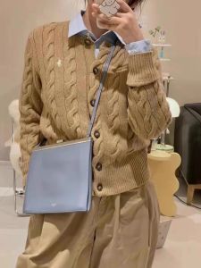 คอกลมอเมริกันย้อนยุค ขนสัตว์บริสุทธิ์ 100% เสื้อสเวตเตอร์ถัก เสื้อโค้ท ผู้หญิง ฤดูใบไม้ร่วง ฤดูหนาว สไตล์อังกฤษ Twist เสื้อผ้าถัก เสื้อแจ็คเก็ต