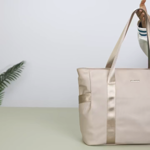 Tote Bag Wanita Besar Elegan Tas Kerja Kuliah Hitam Muat Laptop Waterproof Tas Jinjing Wanita Besar