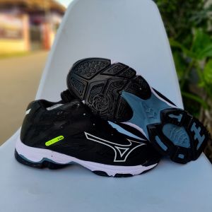 sepatu olahraga pria/wanita sepatu volly terlaris dan termurah mzn