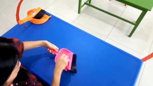 Chổi quét bụi bàn phím bàn thờ mini