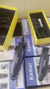Kemei | Bộ Cắt Tóc Không Dây Chuyên Nghiệp Kemei 2290/2293 Dành Cho Nam Giới Bộ Dụng Cụ Cắt Tóc Điện Tỉa Tóc Fade Không Khe Hở Kèm 3-4 Đầu Cắt.