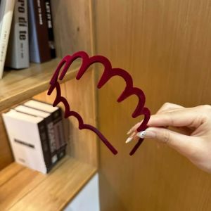 Womens High Top Wave Hairband Velvet Plush Face Washing Special Headband Small Face Highlighting Hair Clip Fashionable Accessory