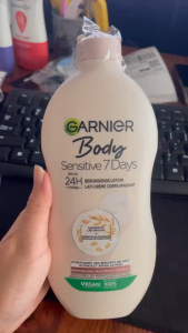Sữa dưỡng thể Body Sensitive 7 Days dành cho da nhạy cảm chiết xuất từ yến mạch (400ml) - Đức