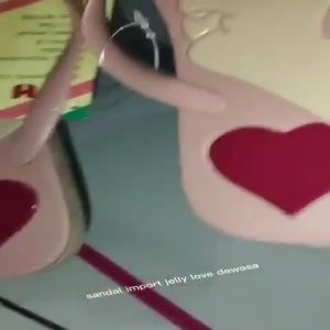 Sandal Wanita Cocok untuk Berbagai Aktivitas: Sendal Jepit Anti Licin & Desain Nyaman