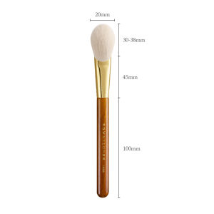 UN SHOP | Angled Tongue-shaped Blush Brush Goat Hair