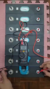 แบตเตอรี่ลิเธียมฟอสเฟส (Lithium iron phosphate) LiFePo4 3.2V 200AH แบตลิเธียม 3.2v280a Lithium 12V280A 3.2V130A