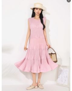 ชุดผู้หญิงแบบจับจีบเดรสแขนกุดระดับไฮเอนด์ของผู้หญิงหรูหราสไตล์ตะวันตกสุดหรูโชว์สง่า #20252152