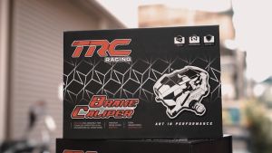 TRC Racing Brake Caliper 2 POT Superman Brake Caliper Universal Axial Mounting Ceramic Pistons (with BRACKET) 8020
