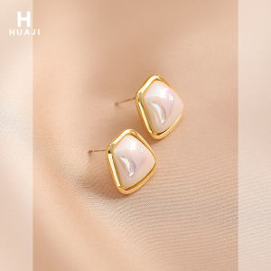 Elegant Pearl Stud Earrings for Women 925 Silver Needle Geometric Block Fashionable Versatile Ear Jewelry Alloy Embedded Artificial Gemstones