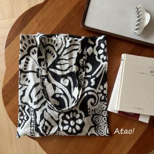 กระเป๋าสะพายไหล่ผ้าลินินสไตล์โบฮีเมียน กระเป๋าผ้าฝ้ายบาง กระเป๋าใต้วงแขนแบบลำลอง กระเป๋าผ้าทรงสี่เหลี่ยมแนวตั้ง