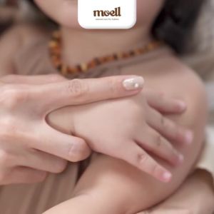 Moell Body Lotion Bayi 185gr - Moist Skin Everytime - Pelembab Kulit Bayi - Natural Organic