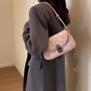 Tas Cewek Slingbag 2024: Tas Wanita Berkualitas Tinggi & Model Terbaru