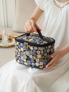 Portable Large Capacity Womens Cosmetic Bag New 2024 Handheld Flip Cover Toiletry Bag High-End Sensation Partition Storage Bag