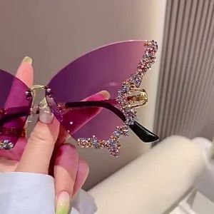 New Style Butterfly Shape Diamond Frameless Sunglasses Female Fashionable Unique Exaggerated Sunglasses European American Influencer