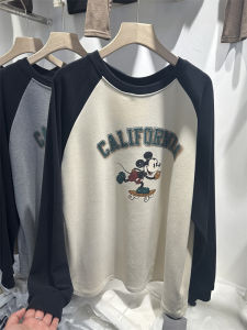 เสื้อยืดคอกลมแขนยาวผู้หญิงฤดูใบไม้ร่วง/ฤดูหนาว ทรงหลวม ลายการ์ตูน ปักลาย ตัดเย็บแบบแยกไหล่ เสื้อผ้าทำงานสไตล์เกาหลี