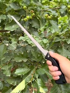 Cưa gỗ cầm tay mini Nhật cực sắc cưa lách cành cây vị trí hẹp khoét tạo kiểu dáng cây C123