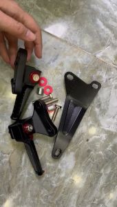 Bộ gác chân sau Satria gắn Winner 150-X luôn pát bắt pô ( luôn ốc và long đền salaya)