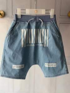ลำลอง สไตล์ฮาราจูกุ นุ่ม ผ้า เดนิม กางเกงขาสั้น สําหรับเด็กผู้ชาย เหมาะสําหรับทุกวัย เหมาะสําหรับ ฤดูร้อน ห้างสรรพสินค้า ทันสมัย สองสี