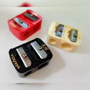 Double Holes Cosmetic Pencil Sharpener For Eyeliner Pencil For Eyebrow Pencil