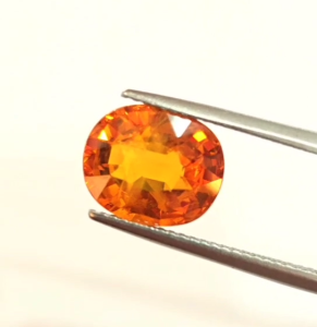 Natural Chantaburi Yellow Sapphire Golden Orange Cushion Shape 5.05 ct. Rare items with Verify Certificate พลอยบุษราคัม