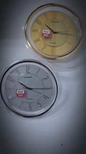 Jam Dinding Edison ES 318: Desain Unik & Diameter 310mm