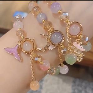 Gelang Manik-Manik Kristal Wanita: Gaya Modern & Aesthetic