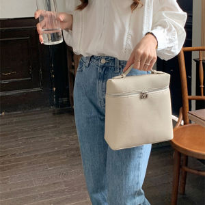 Elegant Fashionable Cowry Vine Sister 1P Premium Double Shoulder Bag Women Simple Basic Lunch Box Bag Casual Soft PU Medium