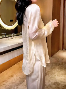 Spring 2025 Loose Fit round Neck Embroidered Retro Chinese Style Sun Protection Shirt Open Slit Hemline Original Design Ladies Shirt