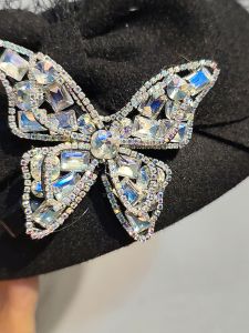 Elegant Crystal Butterfly Hair Clip Womens Bangs Clip Flexible Butterfly Edge Clip Sweet Temperament Hair Clip Fashionable Retro Style
