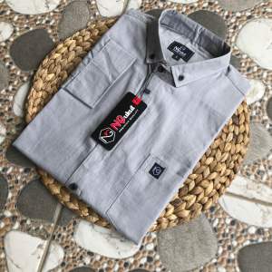 Kemeja Pria Polos Lengan Panjang 2023