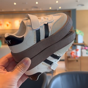 Sepatu Korea anak 1 - 6 Tahun Sneakers tali tempel kids kasual shoes Import