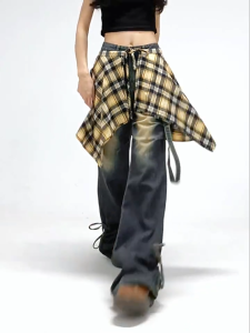 กางเกงยีนส์ กางเกงยีนส์ขาบาน สไตล์Y2K กระโปรงลายสก๊อต เเต่งโบร์ที่ปลายขา#231176