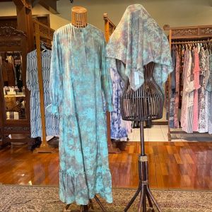 Caroline Set Dress + Jilbab by Dian Pelangi LIMITED EDITION Setelan Busana Muslim Gamis Kaftan Abaya Gaun Jumputan Busui Casual Formal Pesta Pernikahan Kondangan Lebaran Wanita Hijaber Cantik Anggun Modis Modern Simple Elegan Mewah Model Korea Terbaru