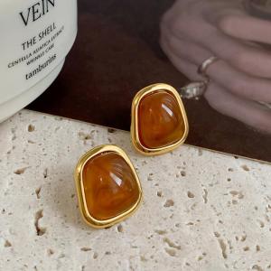 Vintage Coffee Color Square Resin Stud Earrings for Women Girls Fashion Metal Irregular Geometric Earrings Jewelry 2026 Trendy