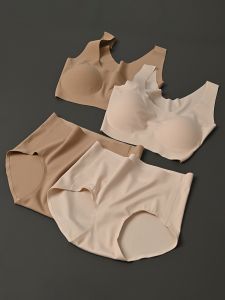 Silk Lined Seamless Vest Style Bra Womens Pure Color Underwear Fixed Strap Nylon Fabric No Fastener Chinese Production