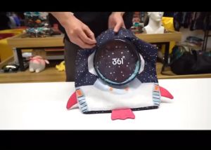 กระเป๋ากับอุปกรณ์ว่ายน้ำ/เล่นน้ำ คุณสมบัติและประสงค์ กระเป๋าเก็บอุปกรณ์กระเป๋าเครื่องดื่ม กระเป๋าทำนาย