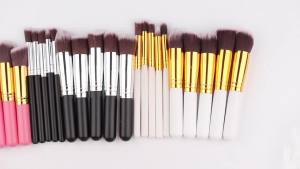 10 Pcs/kit Soft Fluffy Professional Synthetic Makeup Brush Set Cosmetics Foundation Blending Blush Contour Makeup Tools