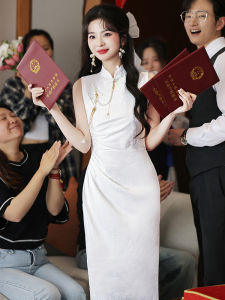 White Sleeveless Cheongsam Engagement Evening Dress Womens High-End Sensation Morning Robe Summer Certificate Registration Dress