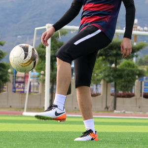 High Elastic Football Training Pants Mens Slim Fit Spring Summer Breathable Shorts with Pocket Zipper Seven-Foot Length