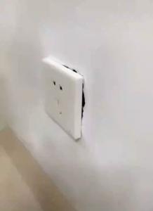 ครีมฉาบผนัง ซ่อมผนัง สีโป้ว ซ่อมผนัง ซ่อมรอยแตกร้าว ซ่อมแซมรอยร้าว ขนาด 250กรัม Wall Repair กาวอุดรอยรั่ว