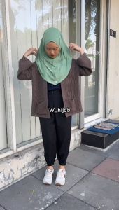Hijab Bergo Instan Sport Non pet Mayla Size M Jersey Premium/Bergo Olahraga Bahan adem Tidak menerawang Kerudung Najwa