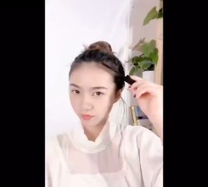 🎉Ready Stock🎉 小发 碎发 整理膏 Baby Hair Styling Wax Stick碎发神器 固定膏 防毛躁 Refreshing And Not Greasy Broken Hairs Finishing Cream Styling