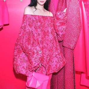 ชุดเดรสยาวปานกลางคอวีแขนกุดปักลายดอกไม้และลูกปัดสไตล์ย้อนยุค กระโปรงทรงเอ ชุดราตรี ชุดเดรสยาวปานกลาง ชุดเดรสยาวปานกลาง